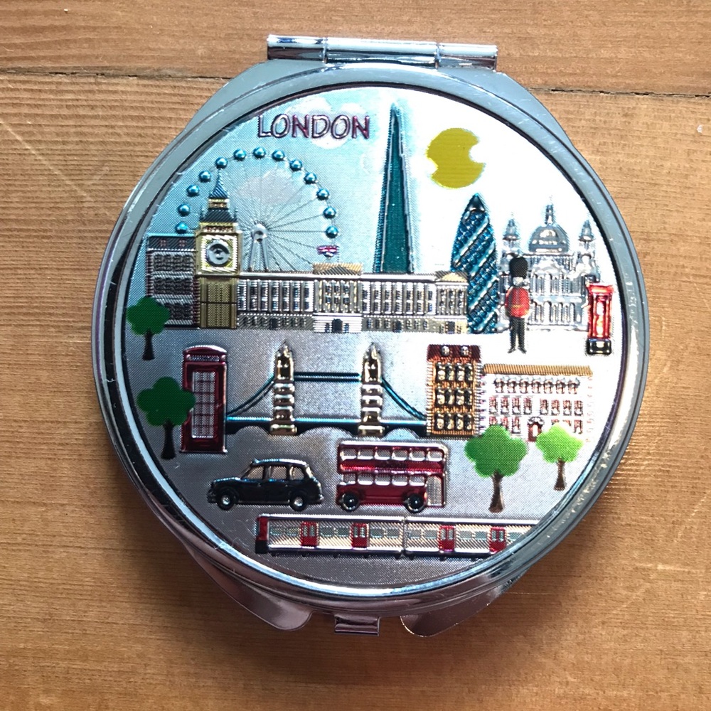 NWOT London Souvenir Compact Mirror